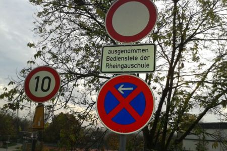 Halte- und Parkmöglichkeiten